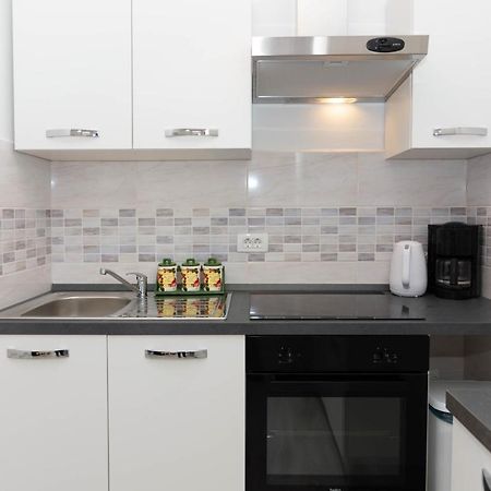 Apartment Ana Pula Bagian luar foto