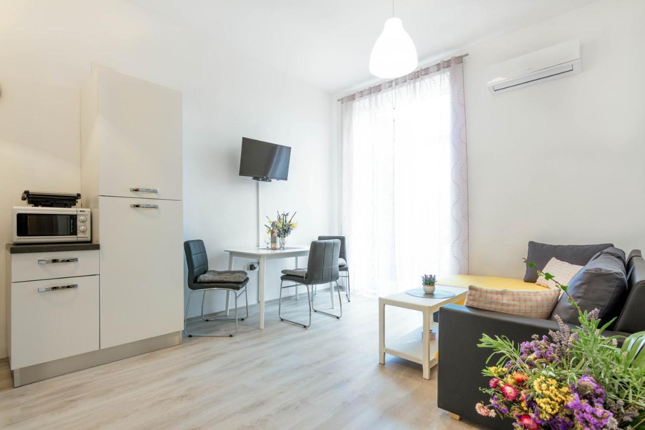 Apartment Ana Pula Bagian luar foto