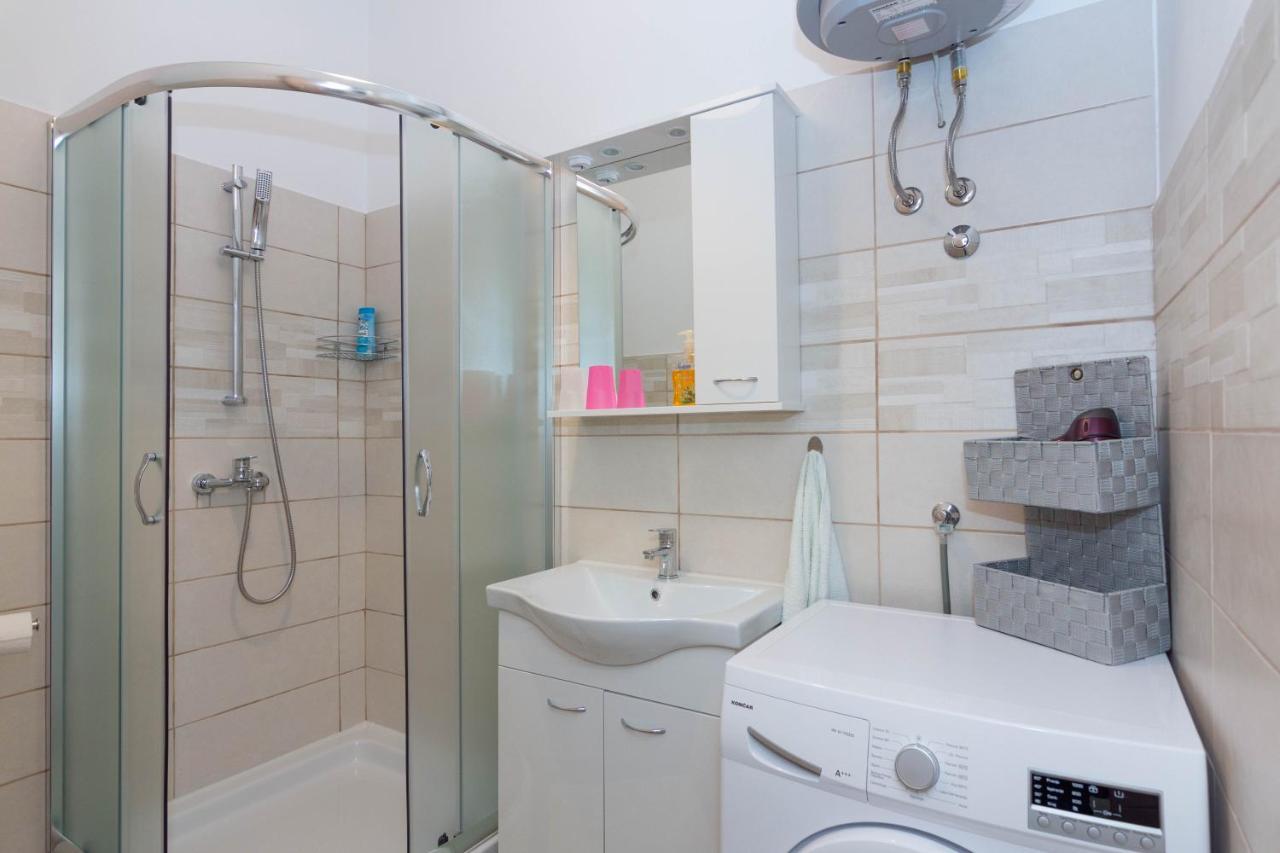 Apartment Ana Pula Bagian luar foto